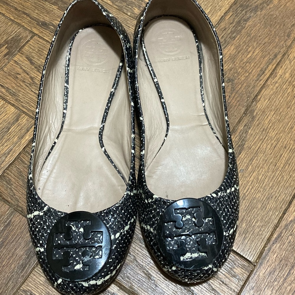Tory Burch Snake Flats